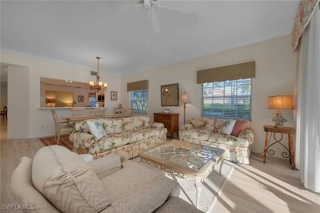 6085 Reserve Circle Naples FL 34119