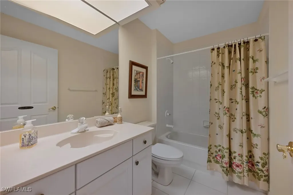 6085 Reserve Circle Naples FL 34119
