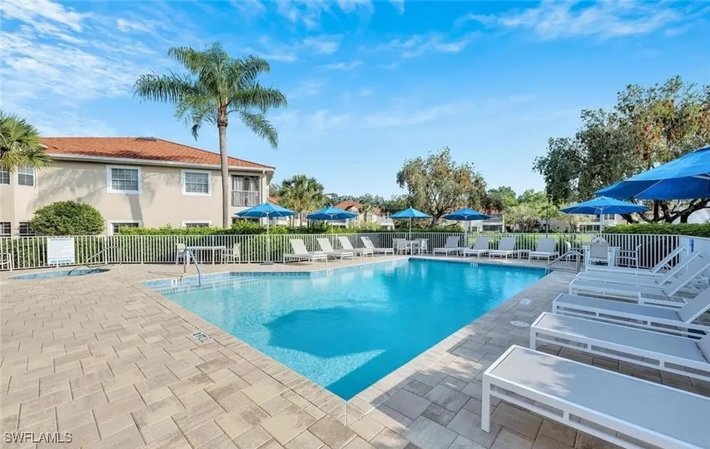 6085 Reserve Circle Naples FL 34119