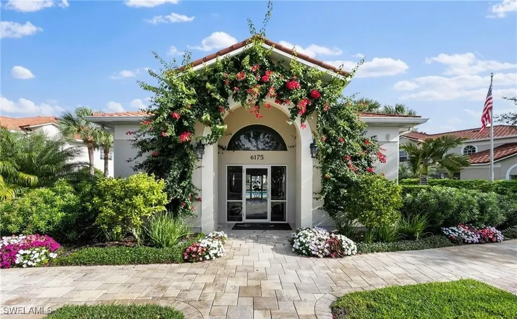 6085 Reserve Circle Naples FL 34119