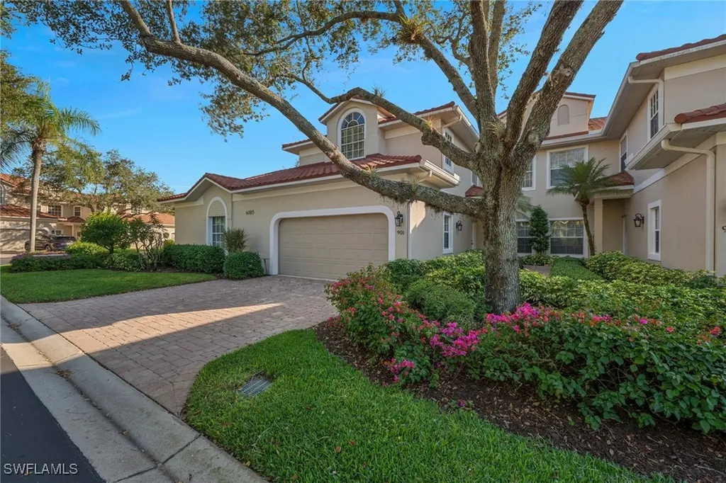6085 Reserve Circle Naples FL 34119