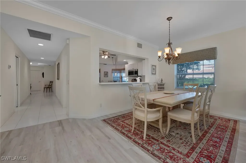 6085 Reserve Circle Naples FL 34119