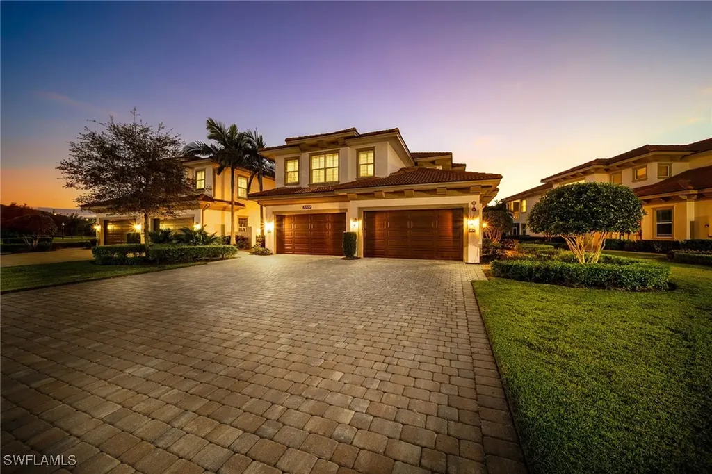 7781 Hawthorne Drive Naples FL 34113