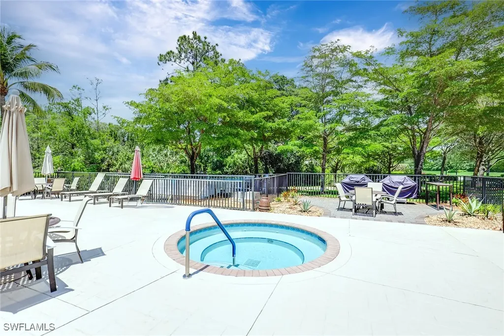 7781 Hawthorne Drive Naples FL 34113