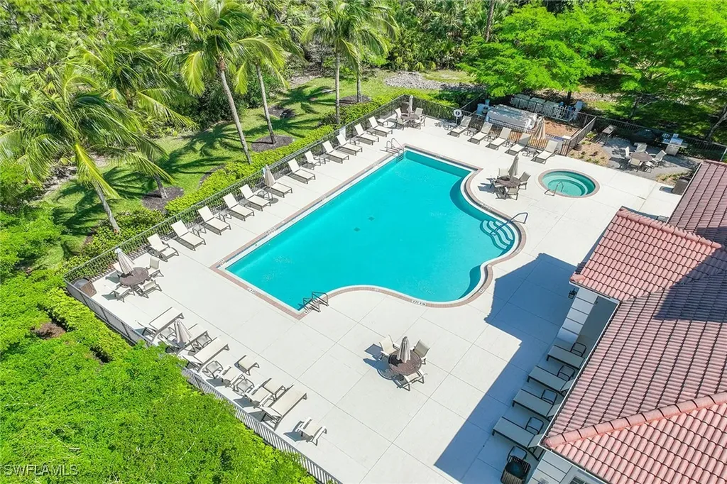 7781 Hawthorne Drive Naples FL 34113