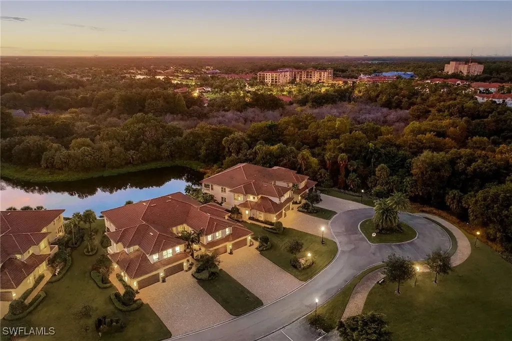 7781 Hawthorne Drive Naples FL 34113