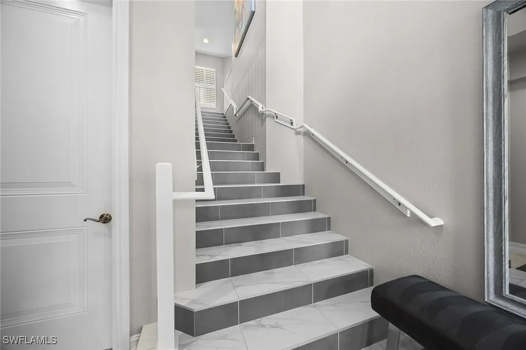 7781 Hawthorne Drive Naples FL 34113