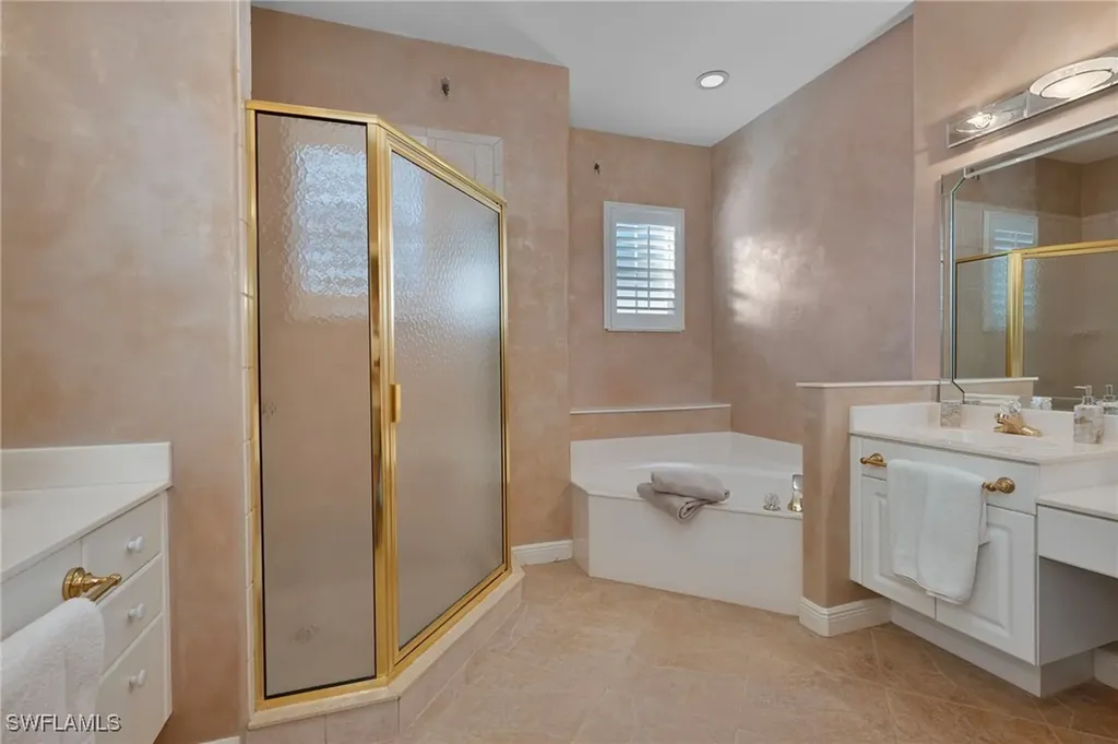 642 Vintage Reserve Circle Naples FL 34119