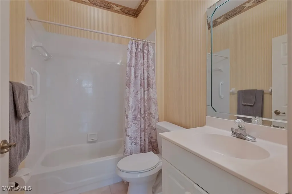 642 Vintage Reserve Circle Naples FL 34119