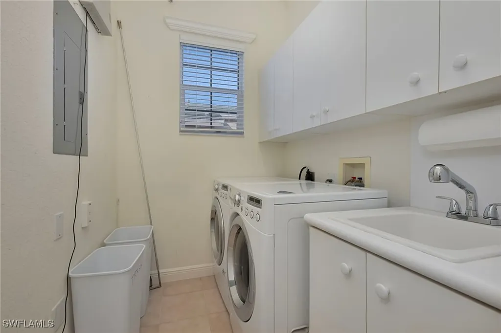 642 Vintage Reserve Circle Naples FL 34119