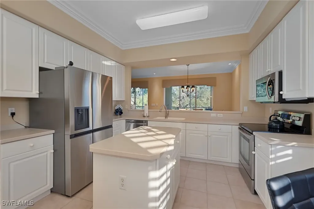 642 Vintage Reserve Circle Naples FL 34119