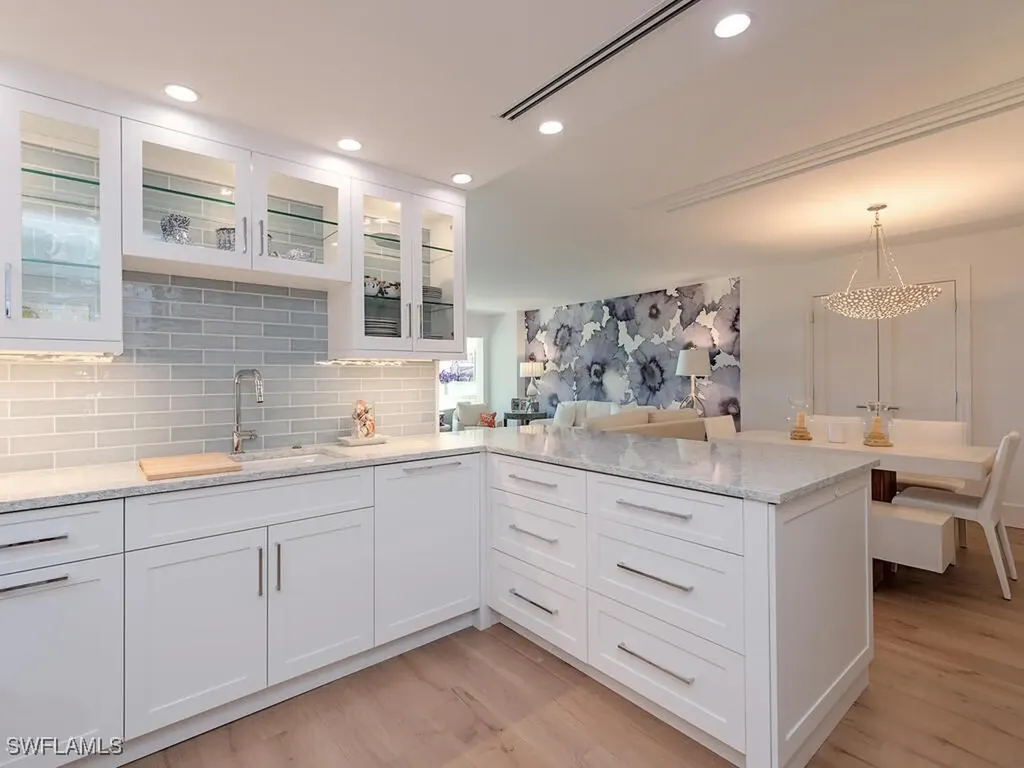 2401 Gulf Shore Boulevard N Naples FL 34103