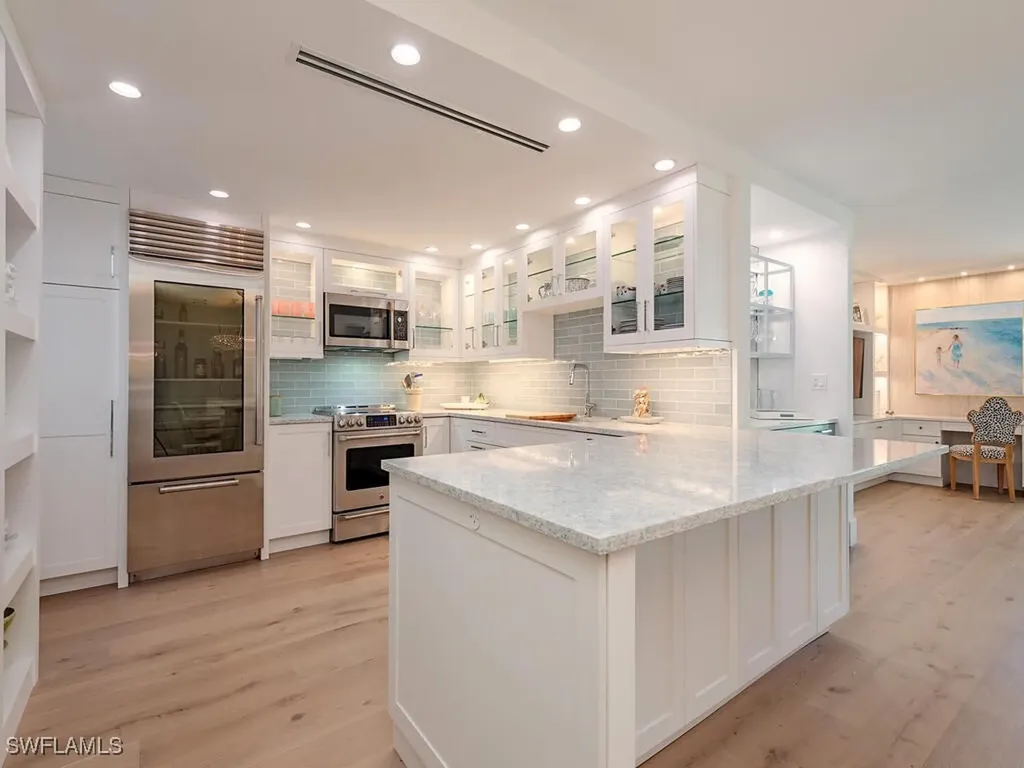 2401 Gulf Shore Boulevard N Naples FL 34103