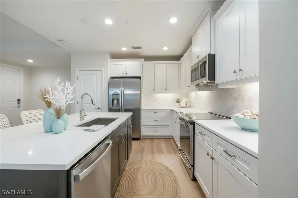 2640 Seychelles Circle Naples FL 34112