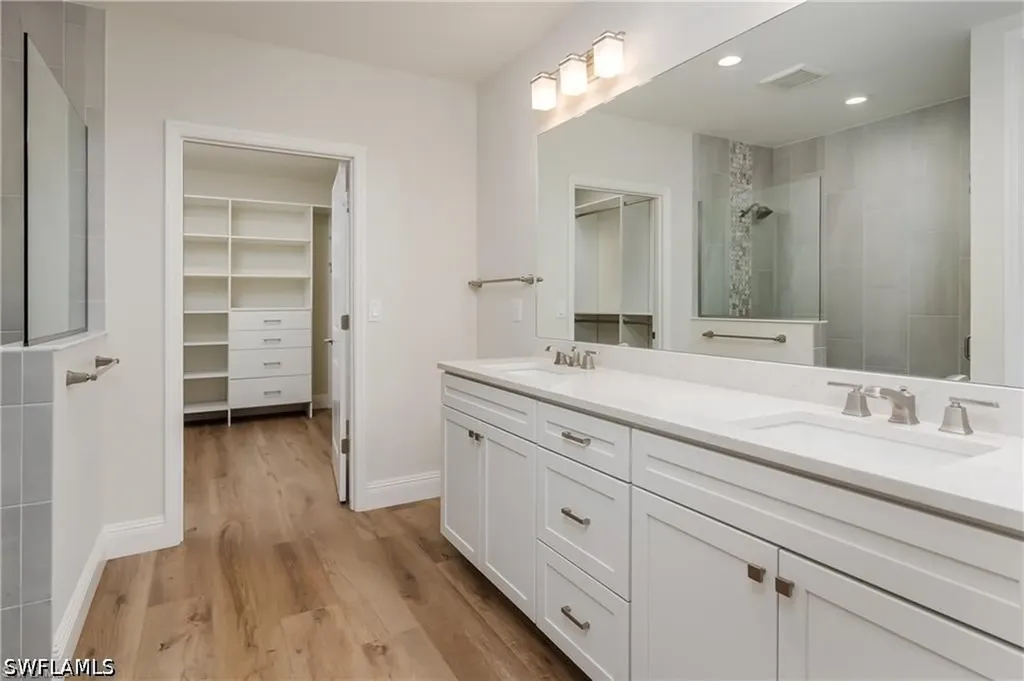 2640 Seychelles Circle Naples FL 34112