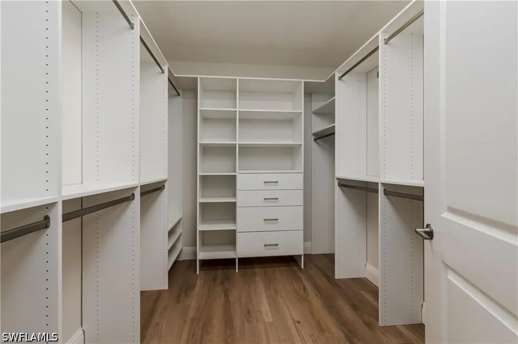 2640 Seychelles Circle Naples FL 34112