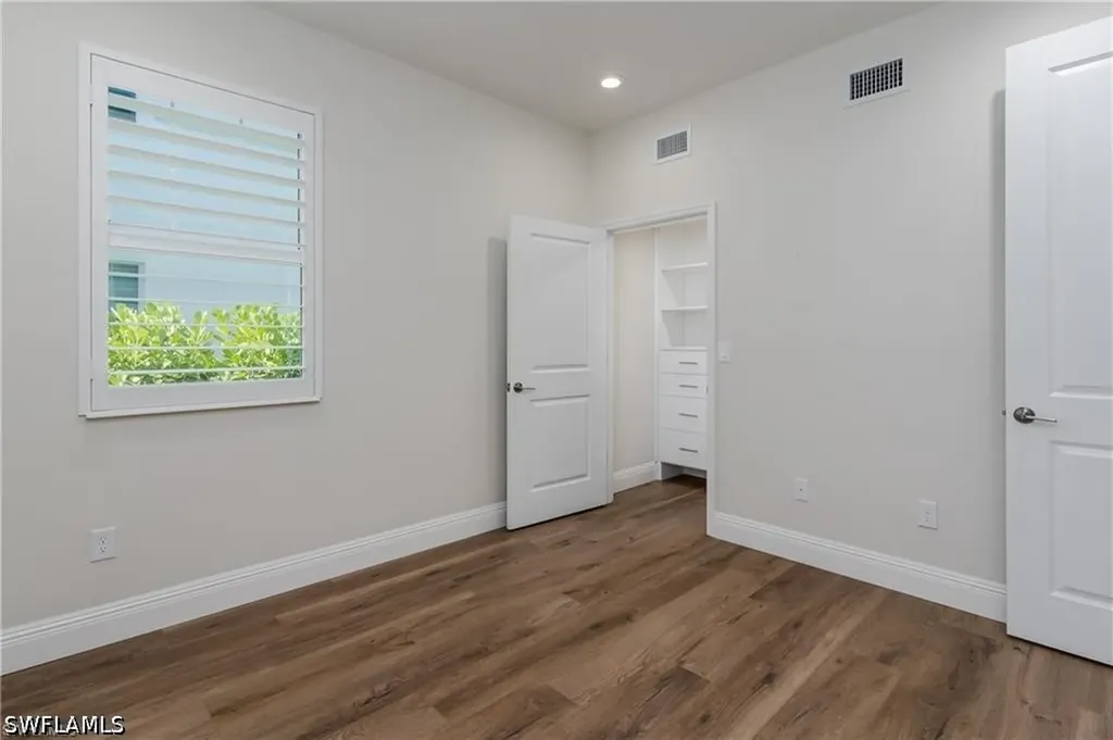 2640 Seychelles Circle Naples FL 34112