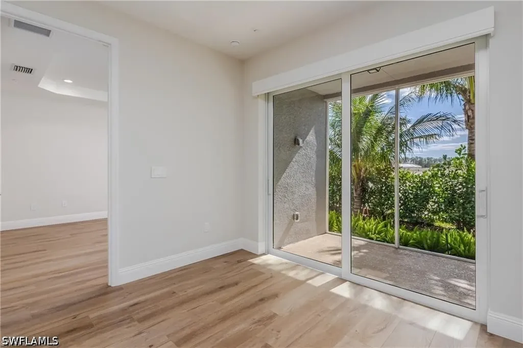 2640 Seychelles Circle Naples FL 34112