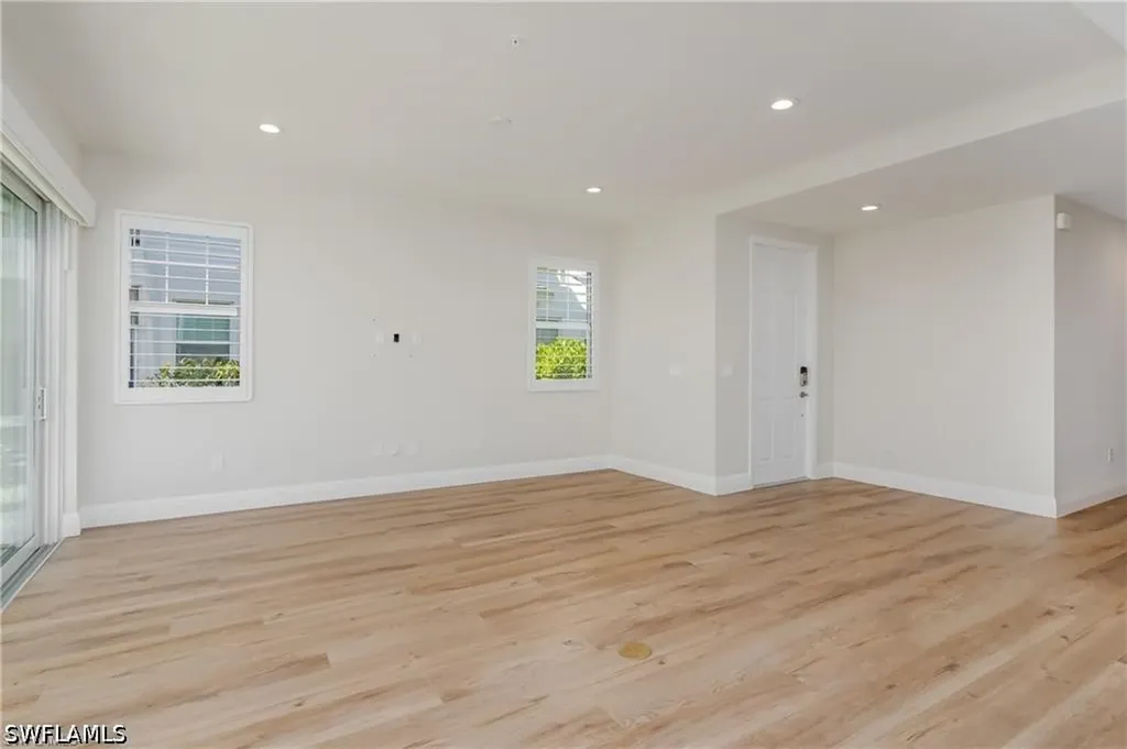 2640 Seychelles Circle Naples FL 34112