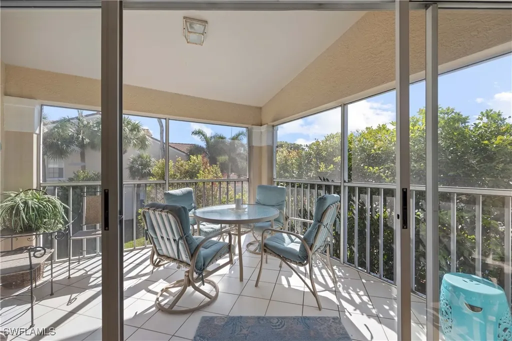 8415 Excalibur Circle Naples FL 34108
