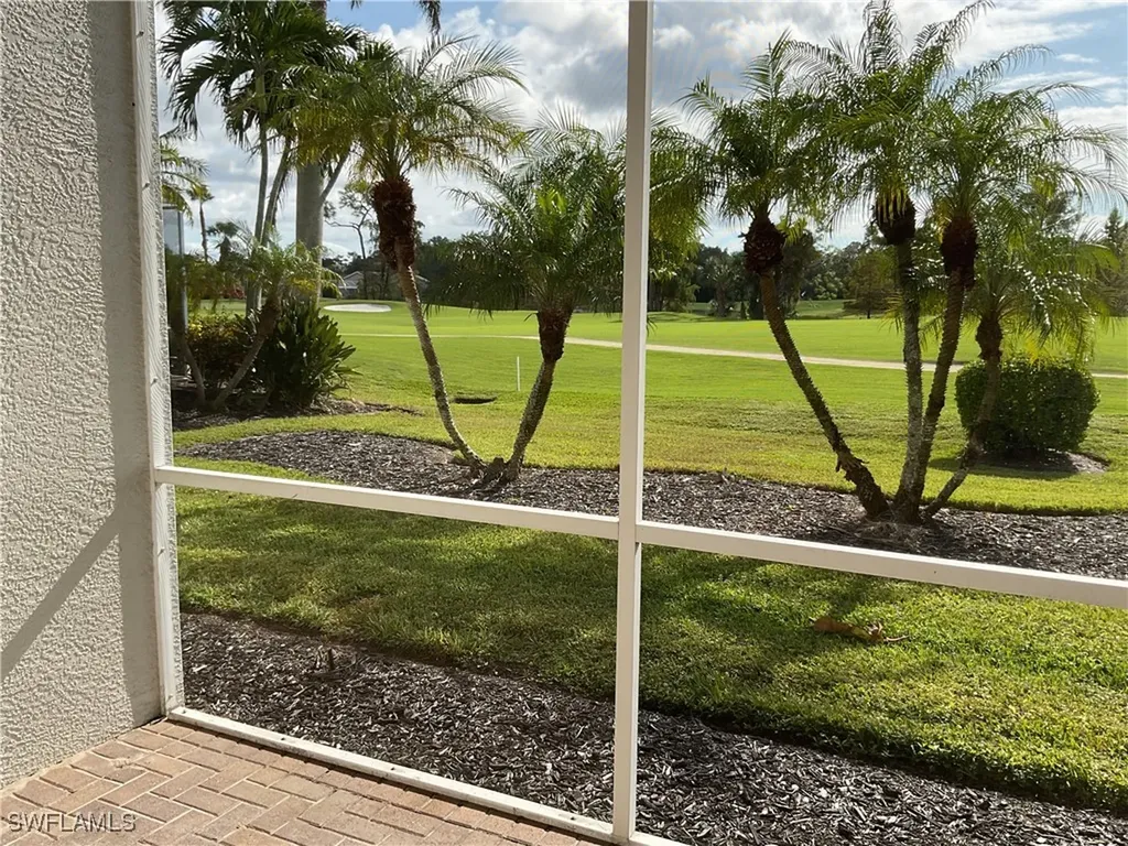135 Glen Eagle Circle Naples FL 34104