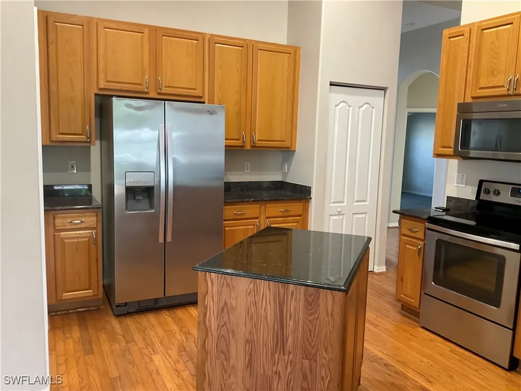 135 Glen Eagle Circle Naples FL 34104