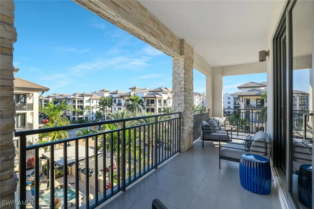 1035 3rd Avenue S Naples FL 34102