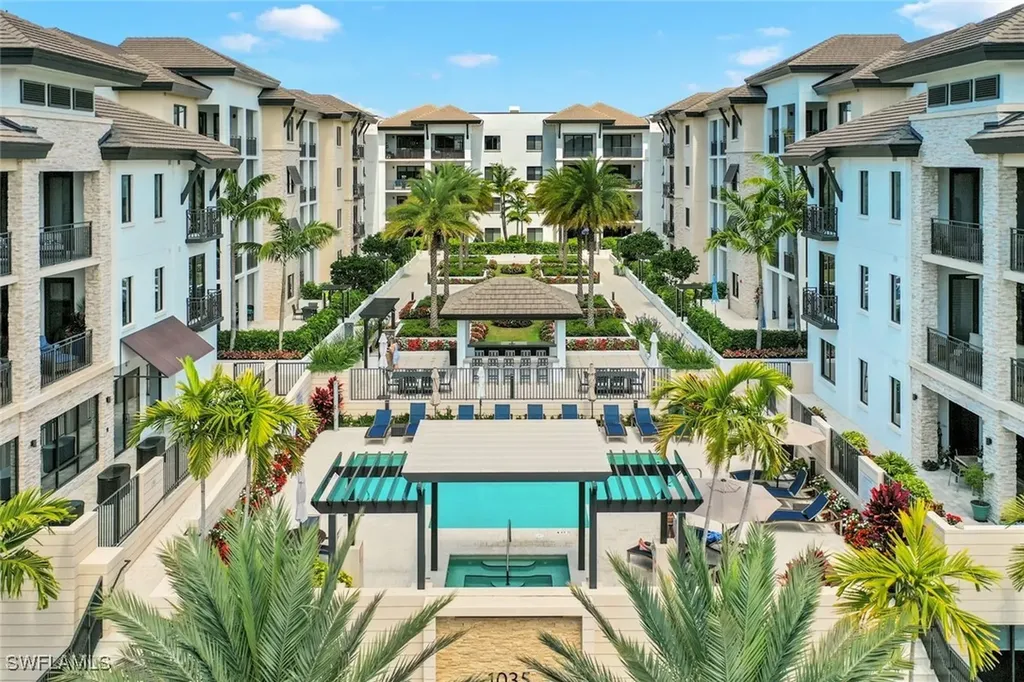 1035 3rd Avenue S Naples FL 34102