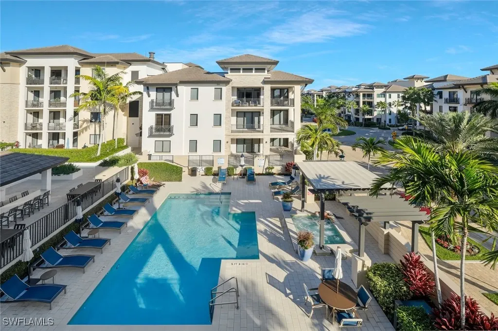 1035 3rd Avenue S Naples FL 34102