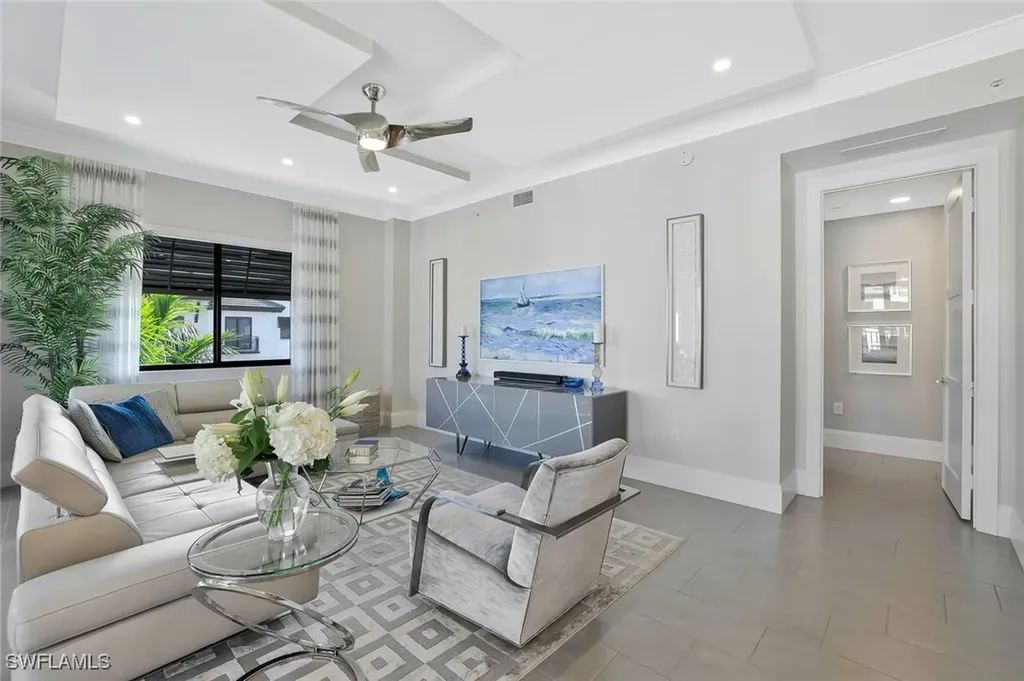 1035 3rd Avenue S Naples FL 34102