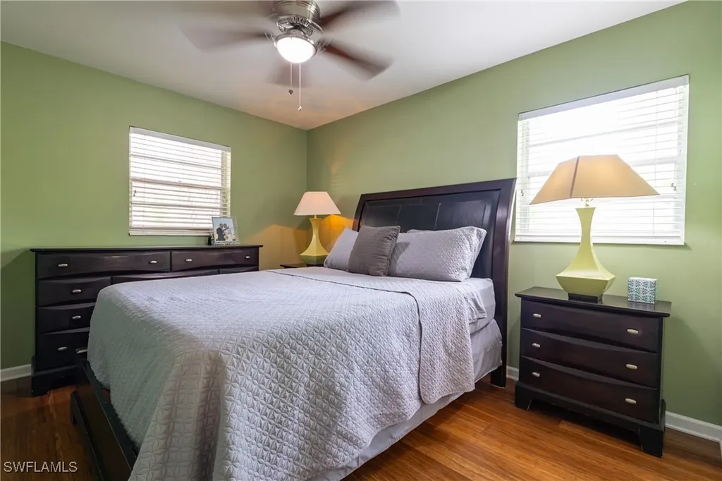 806 97th Avenue N Naples FL 34108