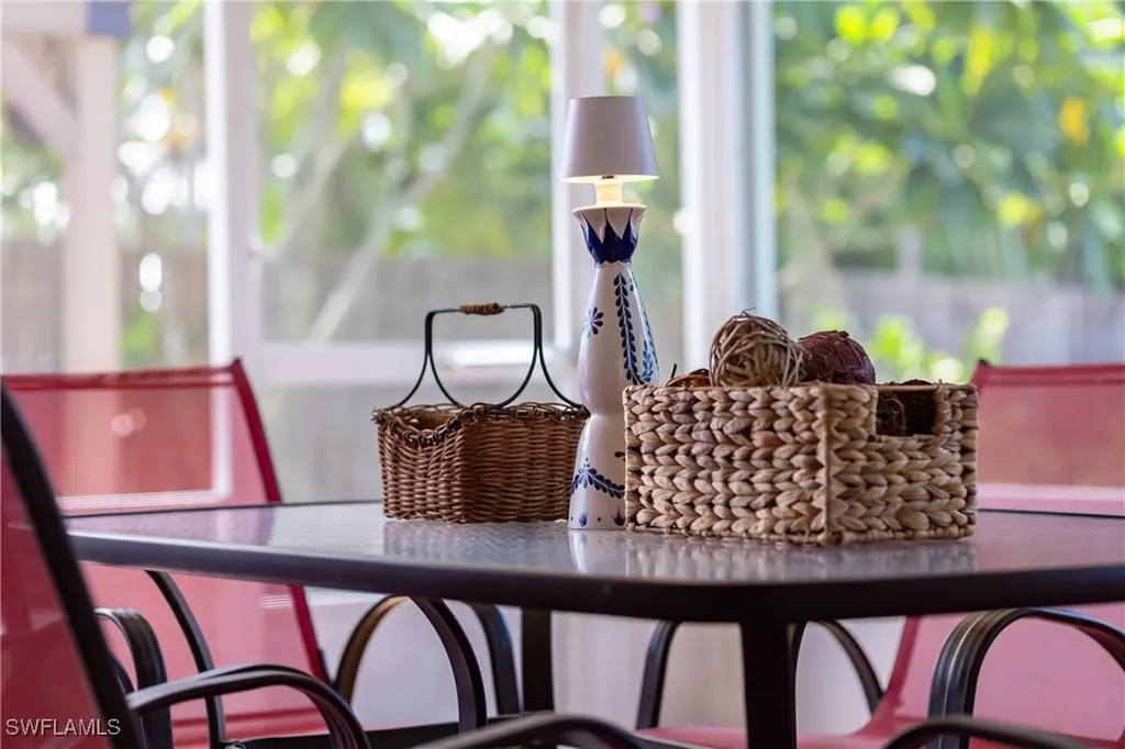 806 97th Avenue N Naples FL 34108