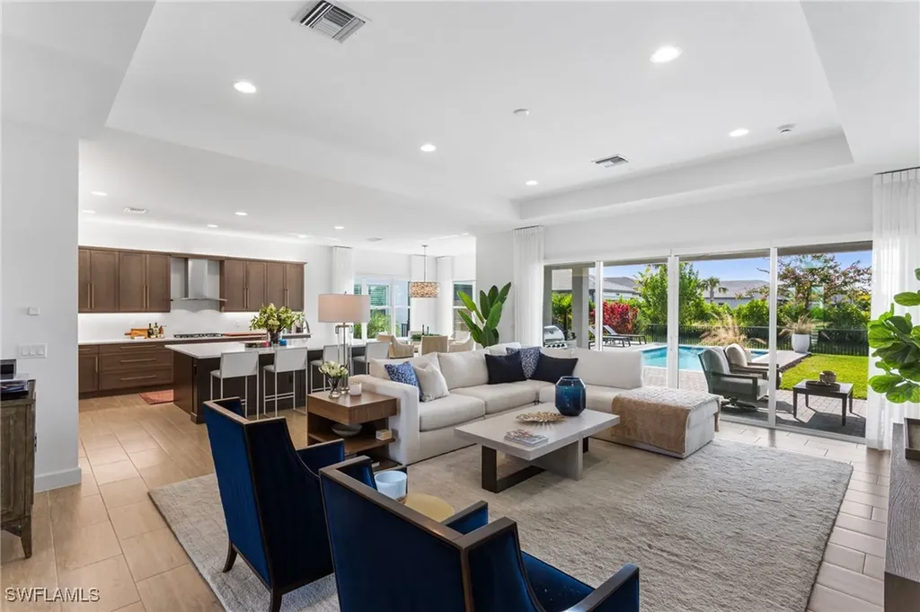 12165 Eucalyptus Way Naples FL 34120