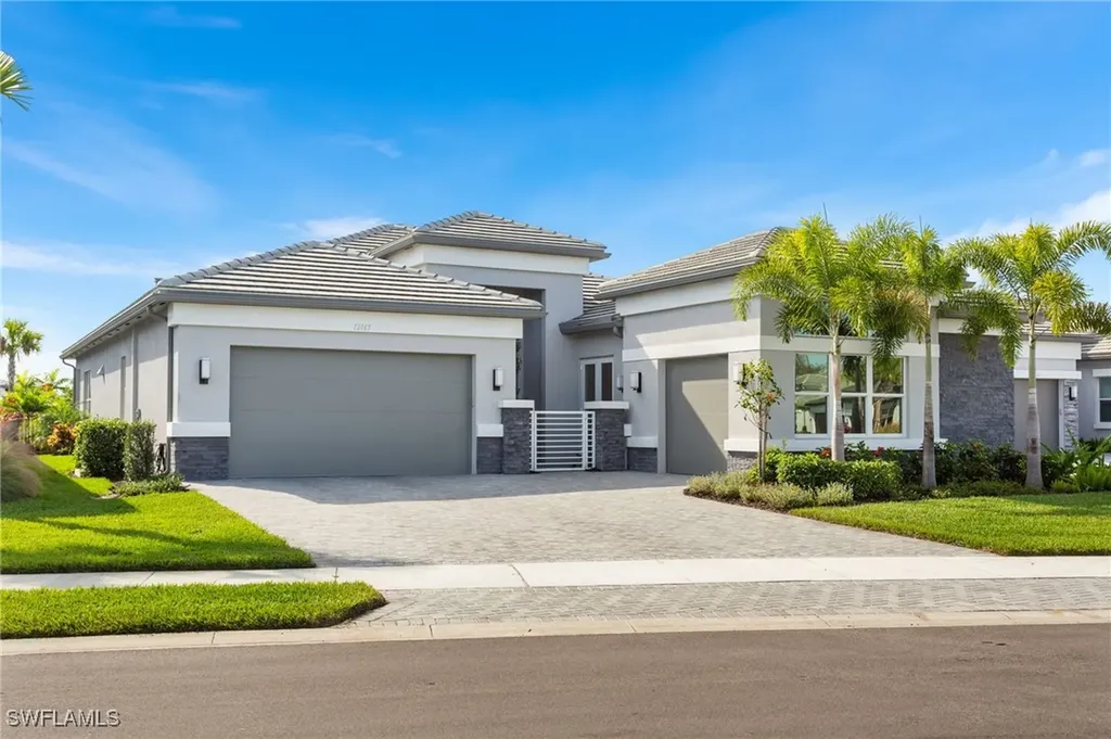 Naples FL, 12165 Eucalyptus Way