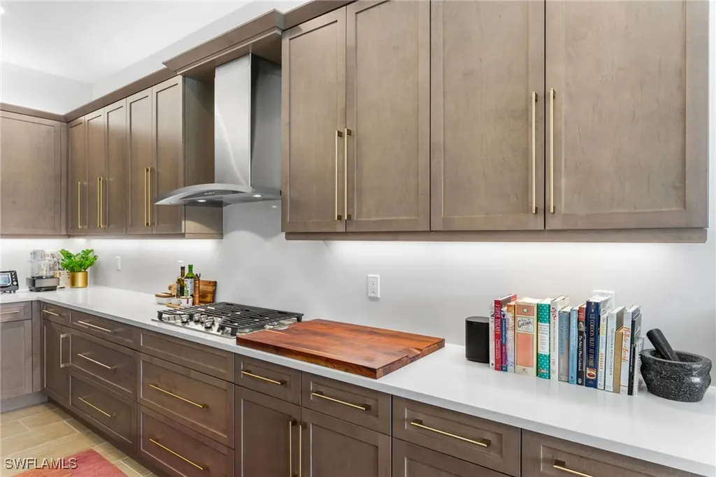 12165 Eucalyptus Way Naples FL 34120