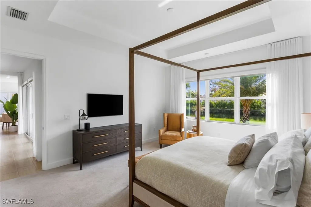 12165 Eucalyptus Way Naples FL 34120