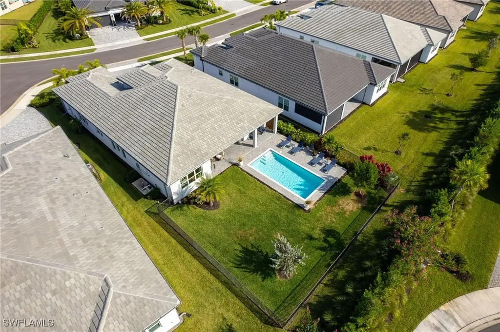 12165 Eucalyptus Way Naples FL 34120