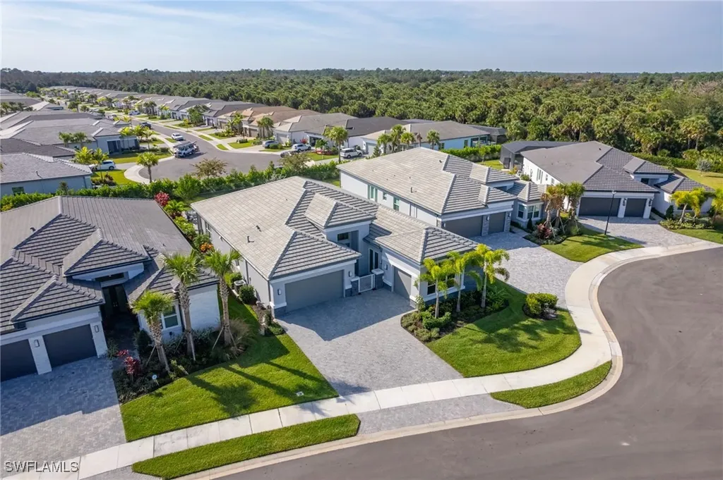 12165 Eucalyptus Way Naples FL 34120