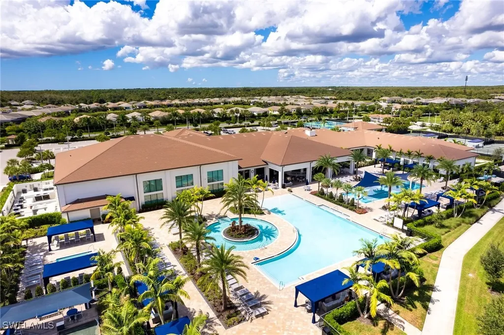 12165 Eucalyptus Way Naples FL 34120