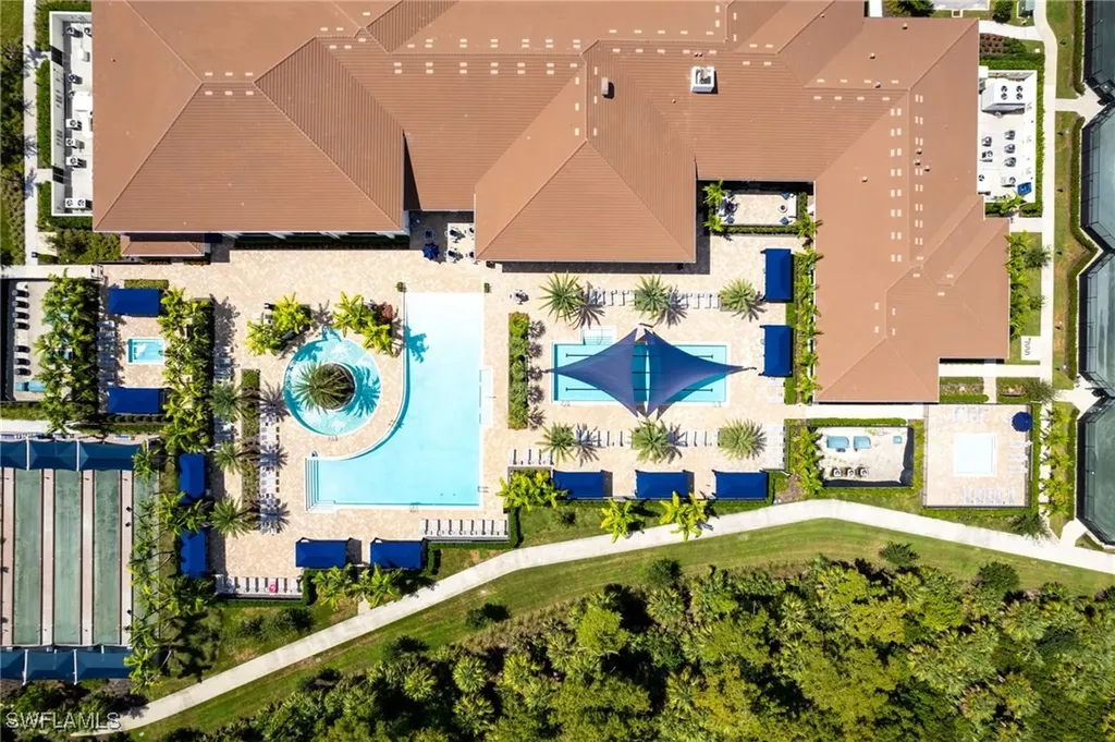 12165 Eucalyptus Way Naples FL 34120