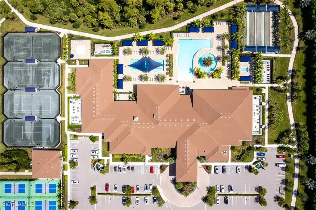 12165 Eucalyptus Way Naples FL 34120