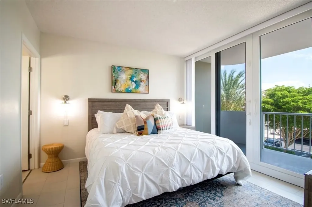 140 Seaview Court Marco Island FL 34145