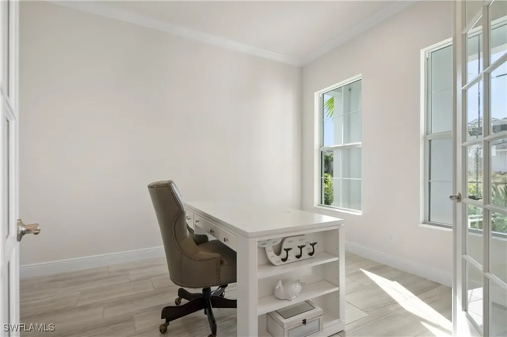 8999 Redonda Drive Naples FL 34114