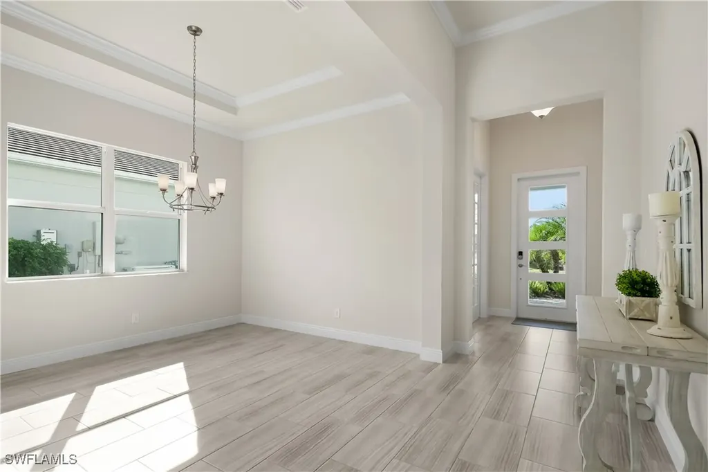 8999 Redonda Drive Naples FL 34114