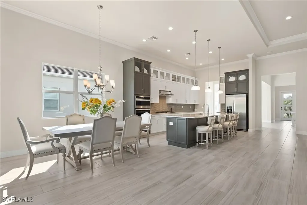 8999 Redonda Drive Naples FL 34114