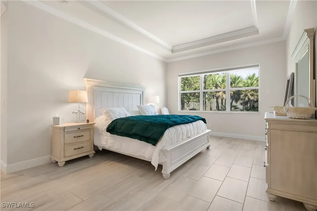 8999 Redonda Drive Naples FL 34114