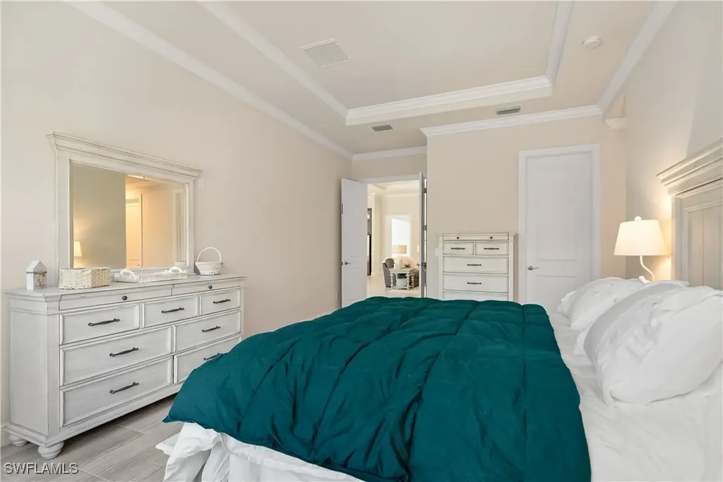 8999 Redonda Drive Naples FL 34114