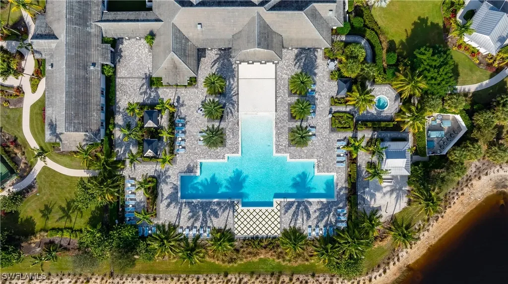 8999 Redonda Drive Naples FL 34114