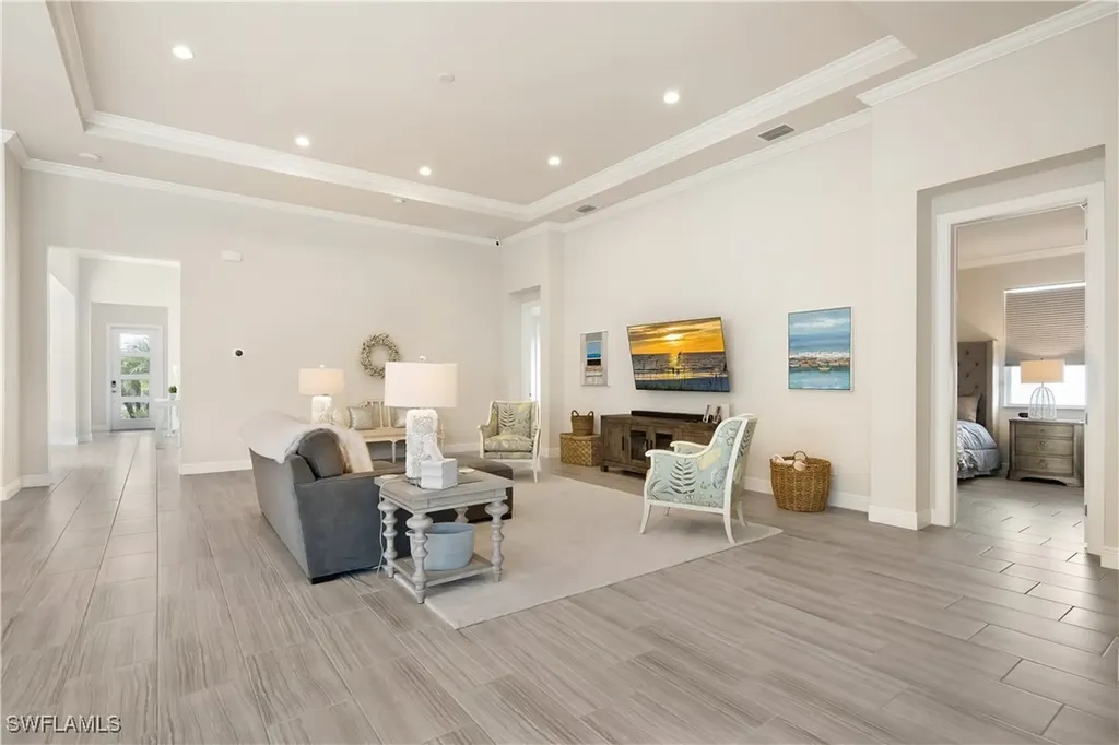 8999 Redonda Drive Naples FL 34114