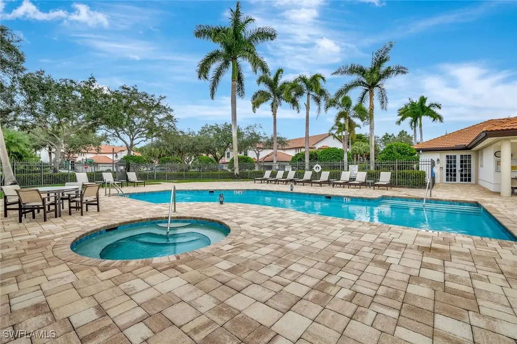 2540 Talon Court Naples FL 34105